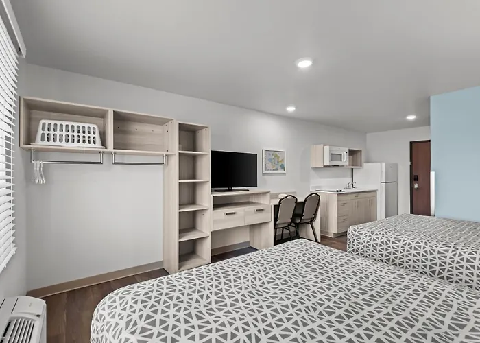 Woodspring Suites Coralville Iowa City